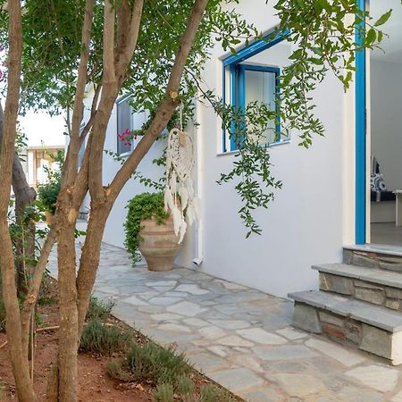 Blue Moon Apartments Makrýgialos Eksteriør bilde