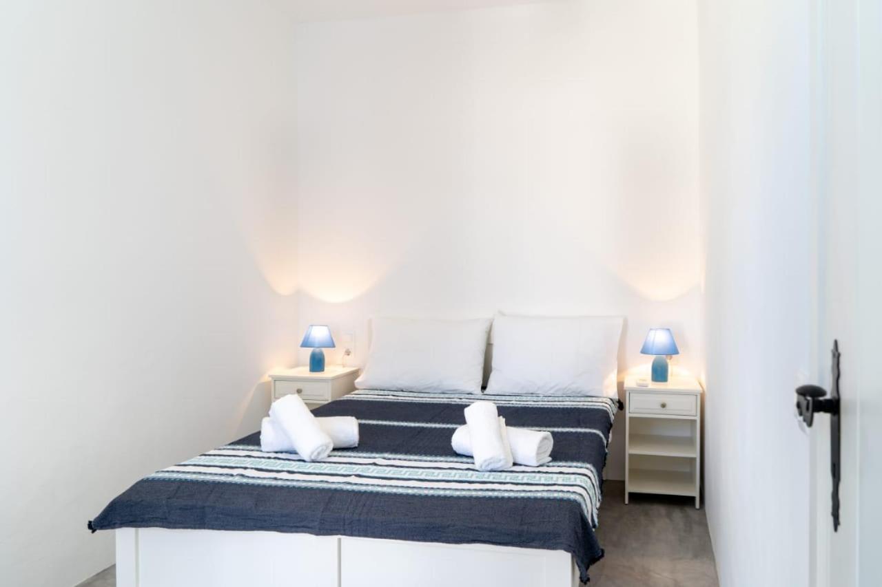 Blue Moon Apartments Makrýgialos Eksteriør bilde